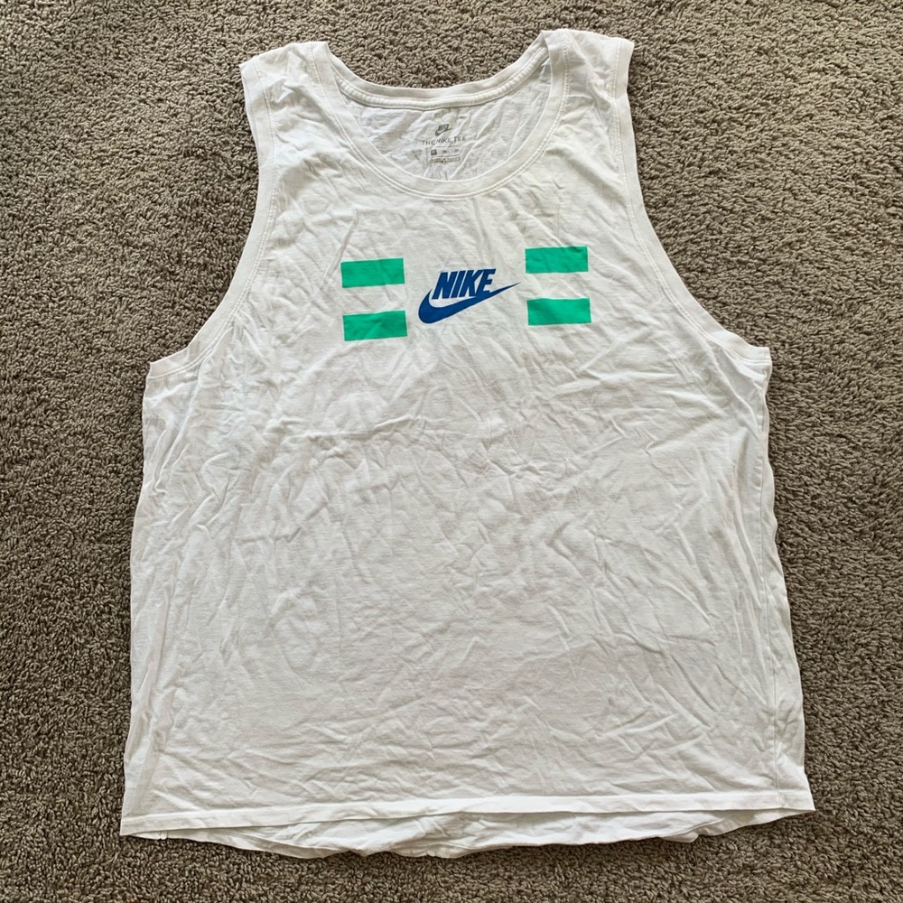 Nike tank